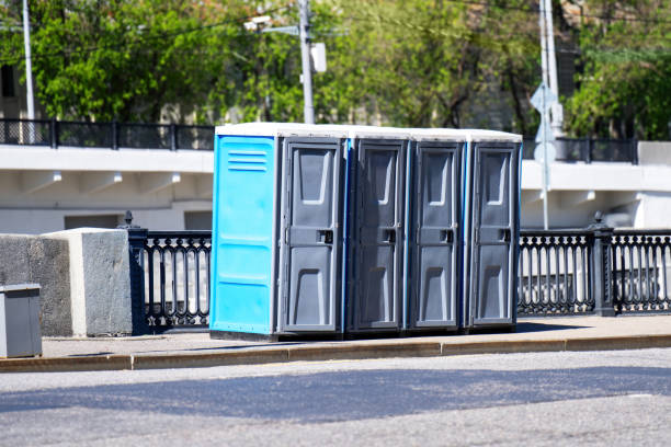 Porta potty delivery and setup in Mayflower, AR